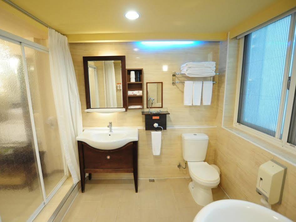 Kindness Xin Jue Jiang Hotell Kaohsiung Eksteriør bilde