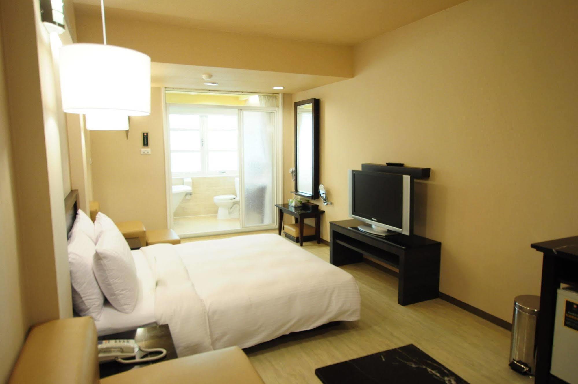 Kindness Xin Jue Jiang Hotell Kaohsiung Eksteriør bilde